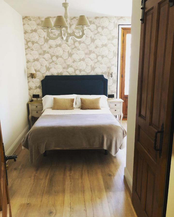 Leyendas Del Pirineo Hotel