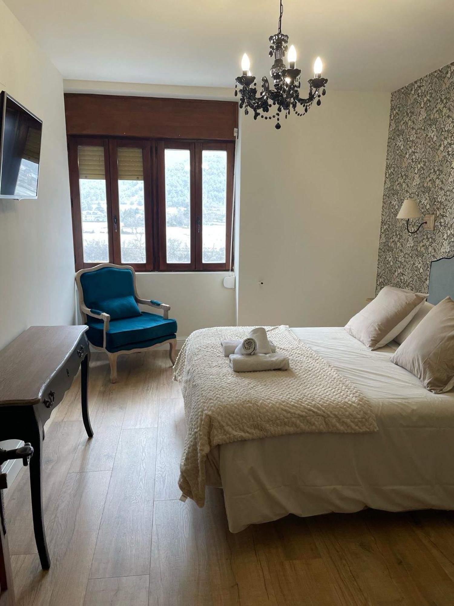 Hotel Leyendas Del Pirineo