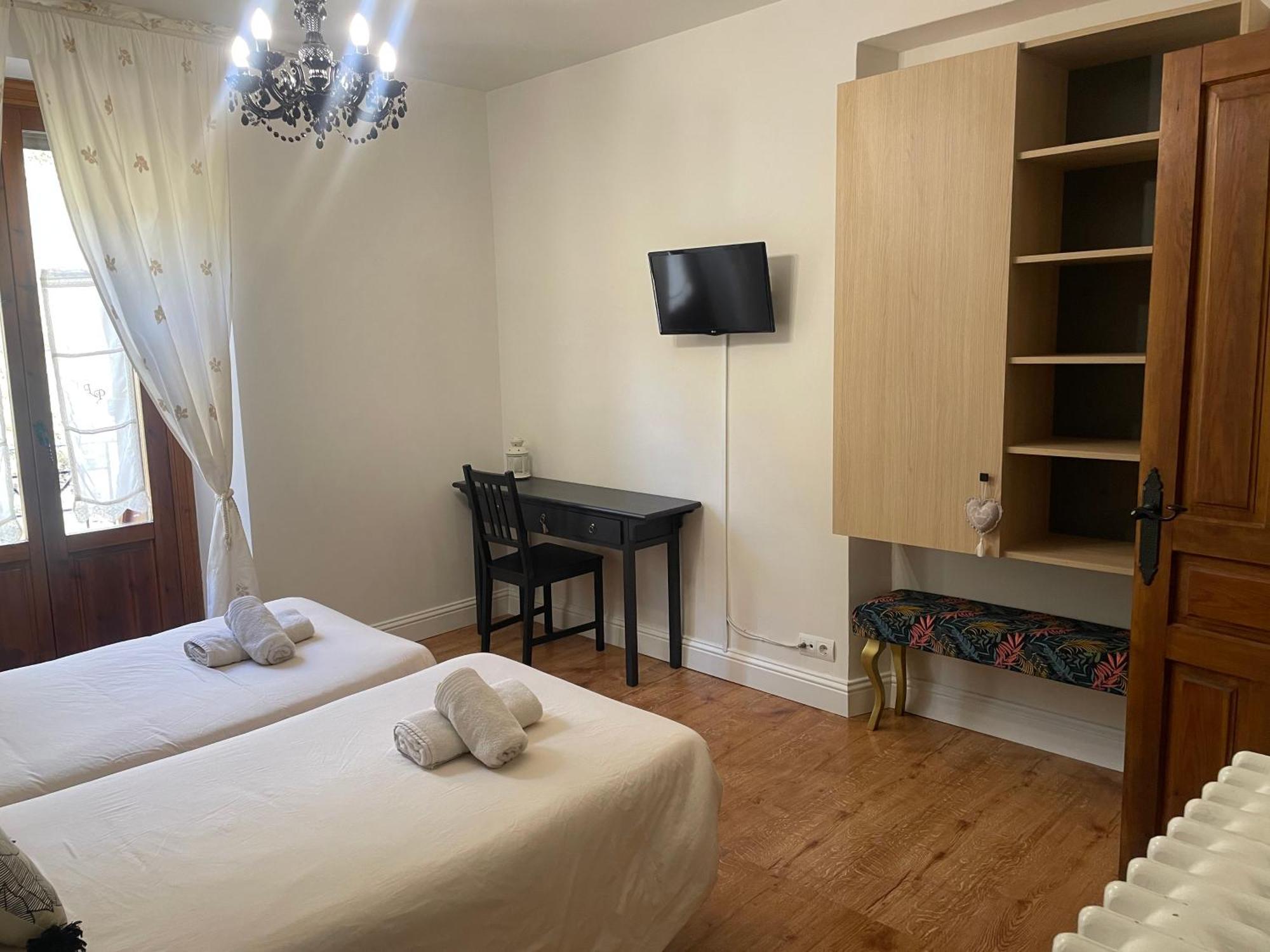 Leyendas Del Pirineo Hotel